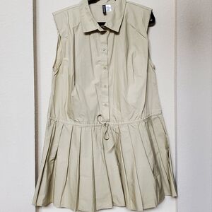 H&M Beige Pleated Casual Dress.  Size XL